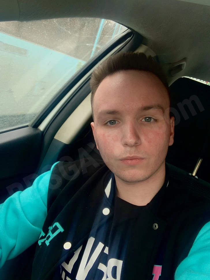 Эскорт и массаж, услуги Санкт-Петербург: Mikhail102 18 лет (актив) 1