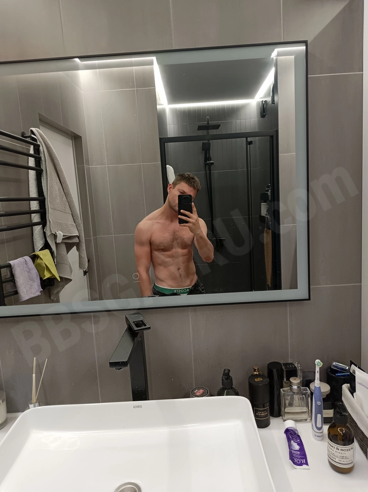 Эскорт и массаж, услуги Москва: Артем 26 лет (уни) 5