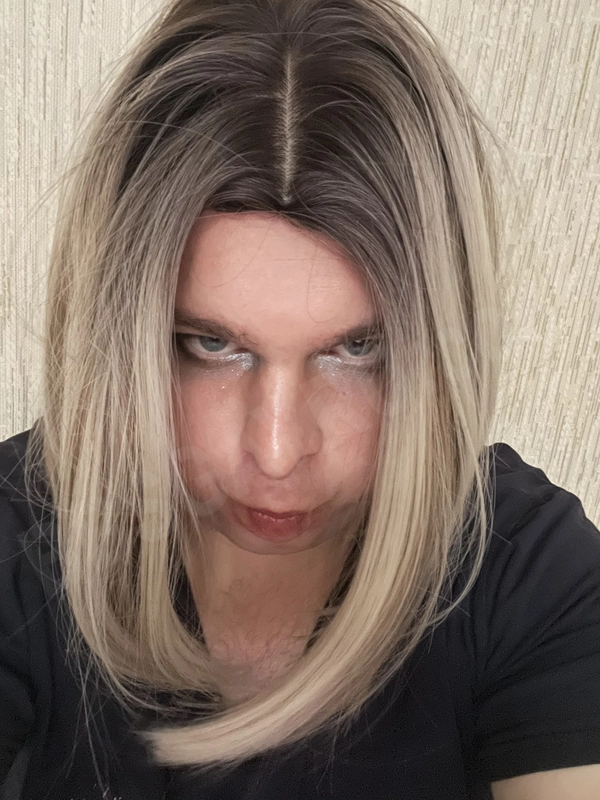 Vlada984896126