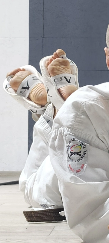 Karatefootfetish5124485