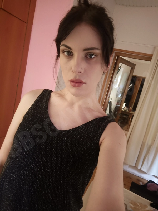 MadameRedfield4918062