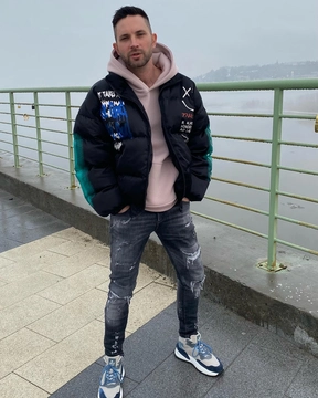 AlexU