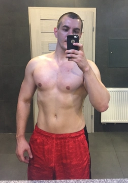 Держу Заушев